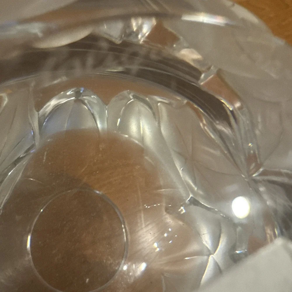 Lalique Crysal Hedera Vase With Moulded Ivy Leaves Decoration @1976 EUC